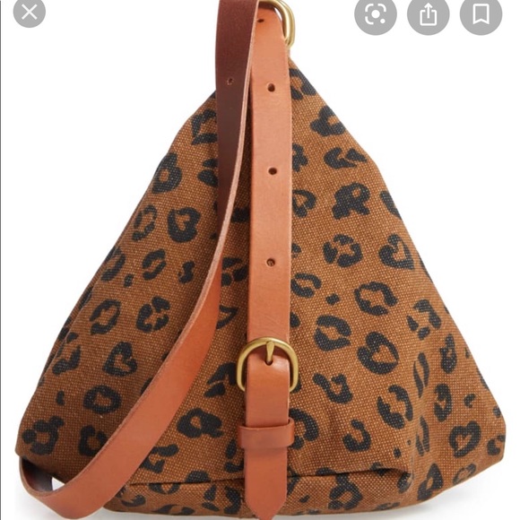 Madewell Canvas Sling Bag in Leopard Love - Picture 4 of 4